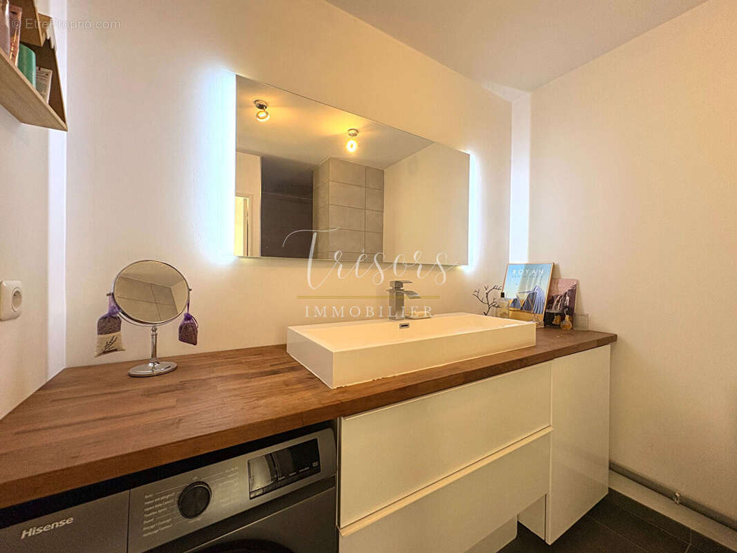 Appartement à AIX-LES-BAINS