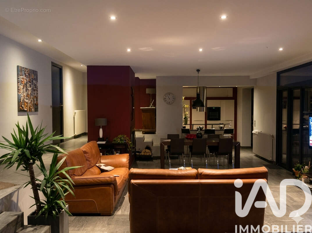Photo 3 - Maison à RAINNEVILLE