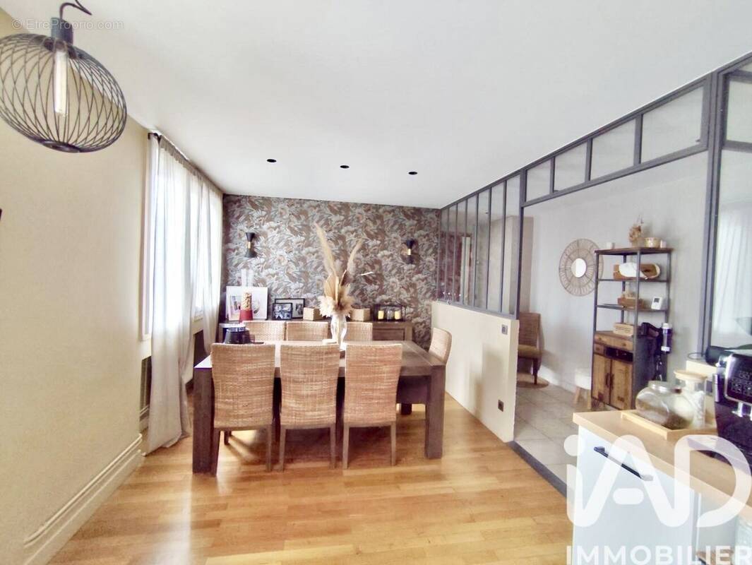 Photo 1 - Appartement à CALUIRE-ET-CUIRE