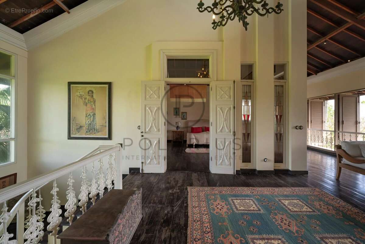Domaine Colonial de Luxe Intemporel  Rare Résidence Familiale en Pleine Propriété près de Canggu, Bali - photo 19