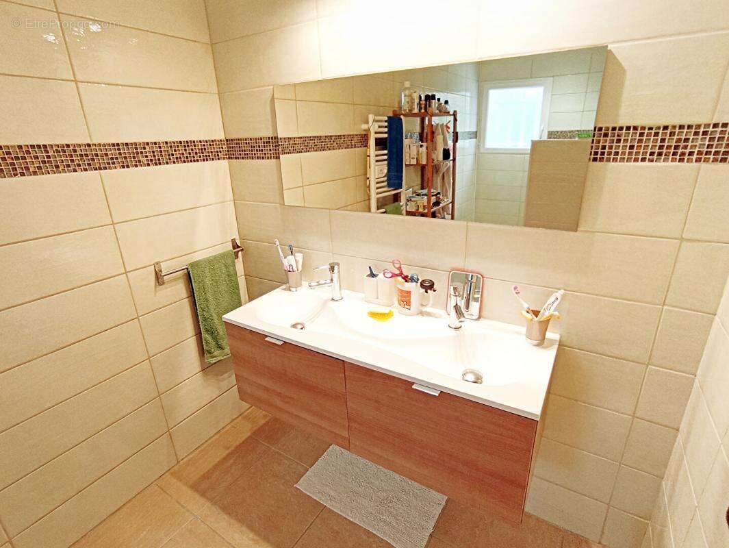 Maison à CAUDIES-DE-FENOUILLEDES