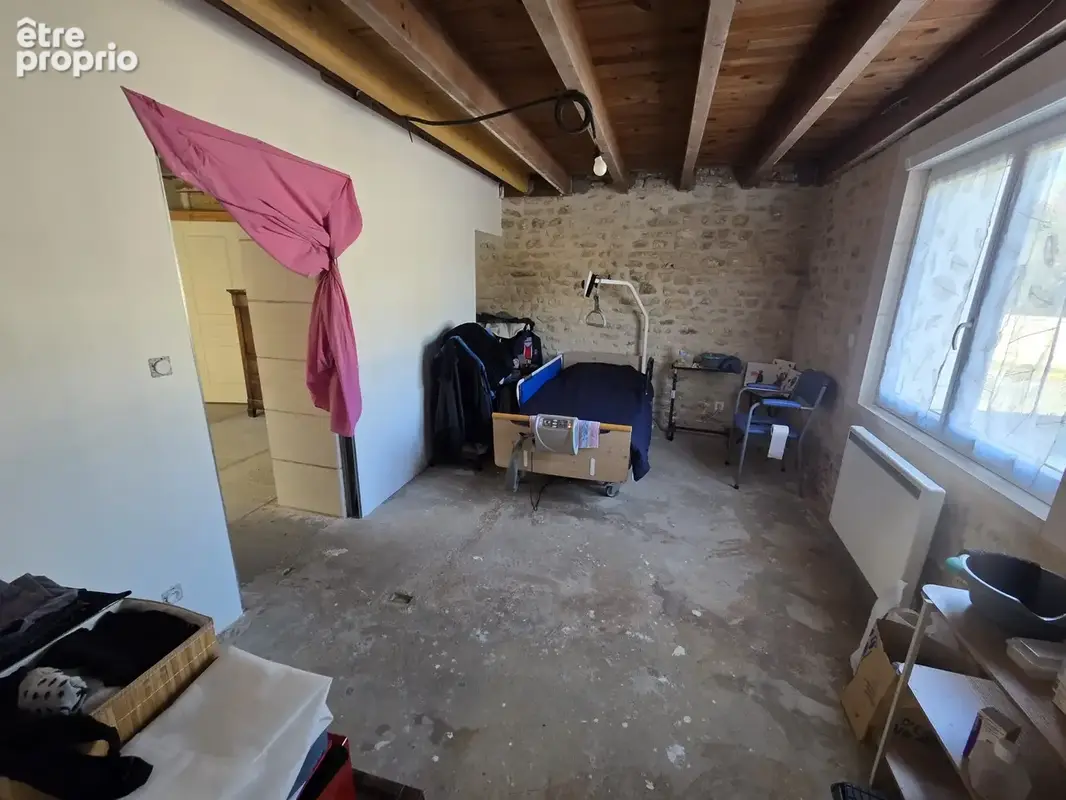 Maison 6 pièces 109 m² à vendre à Jardres (86800) - photo 8