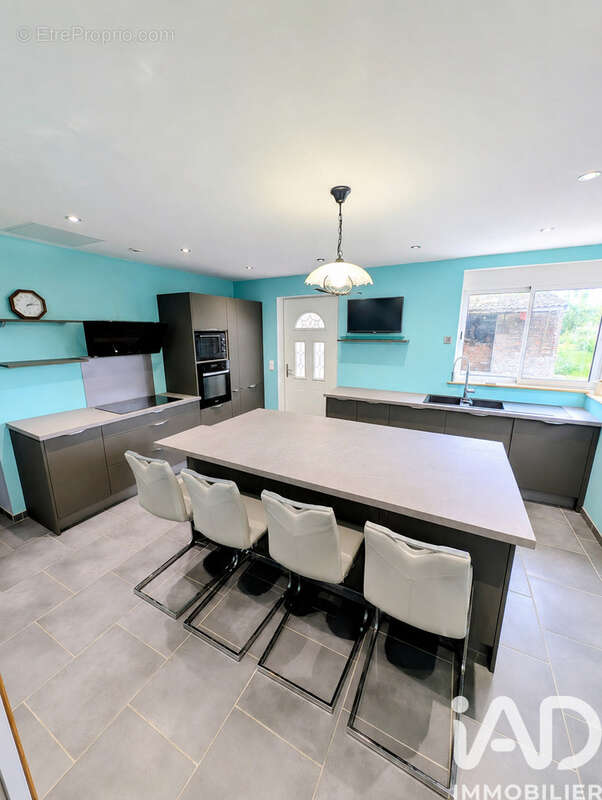 Maison 233 m² à Douchy  - photo 3