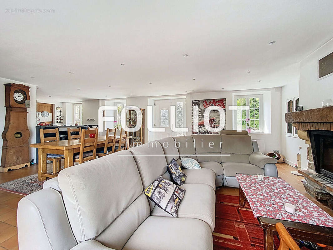 Maison à SAINT-PIERRE-D&#039;ARTHEGLISE