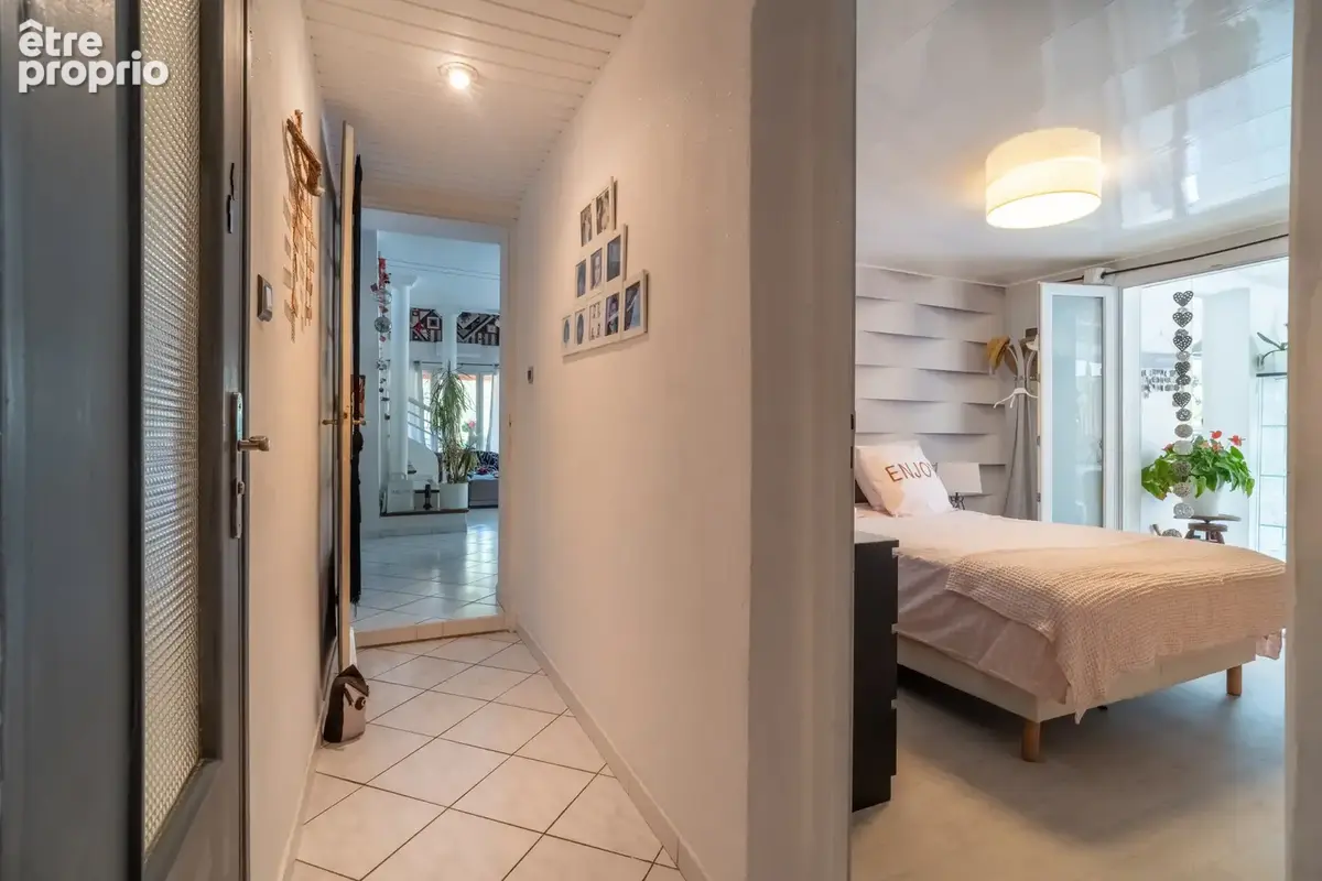 Villa avec piscine au calme - photo 14