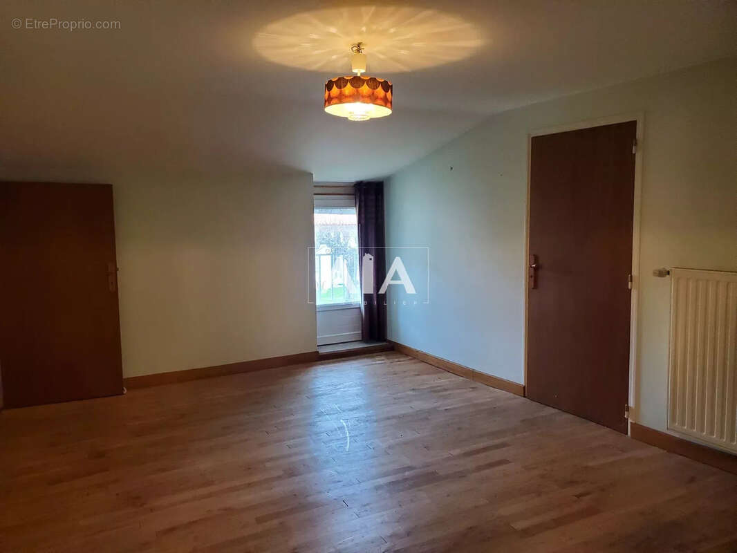 Maison de village à Chaunay - photo 12