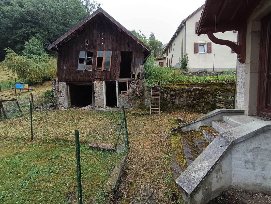 Maison à PLANCHER-BAS