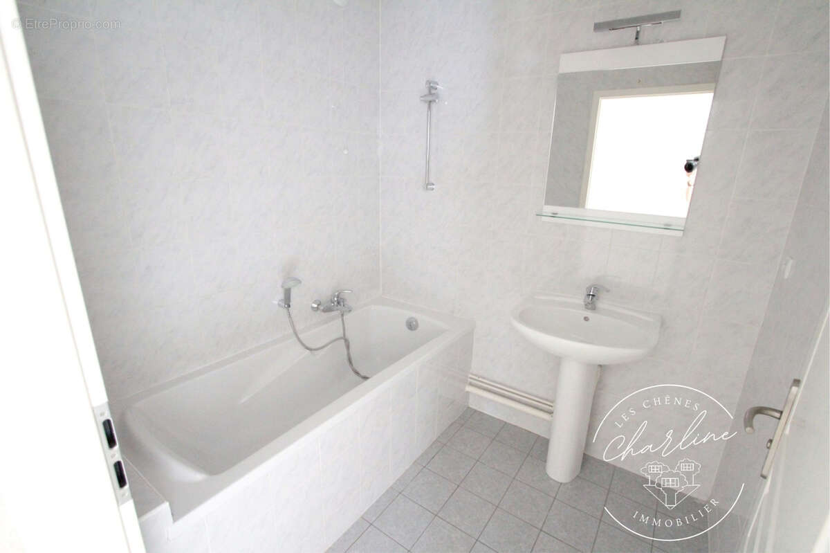 Appartement à SAINTE-MARIE-AUX-CHENES