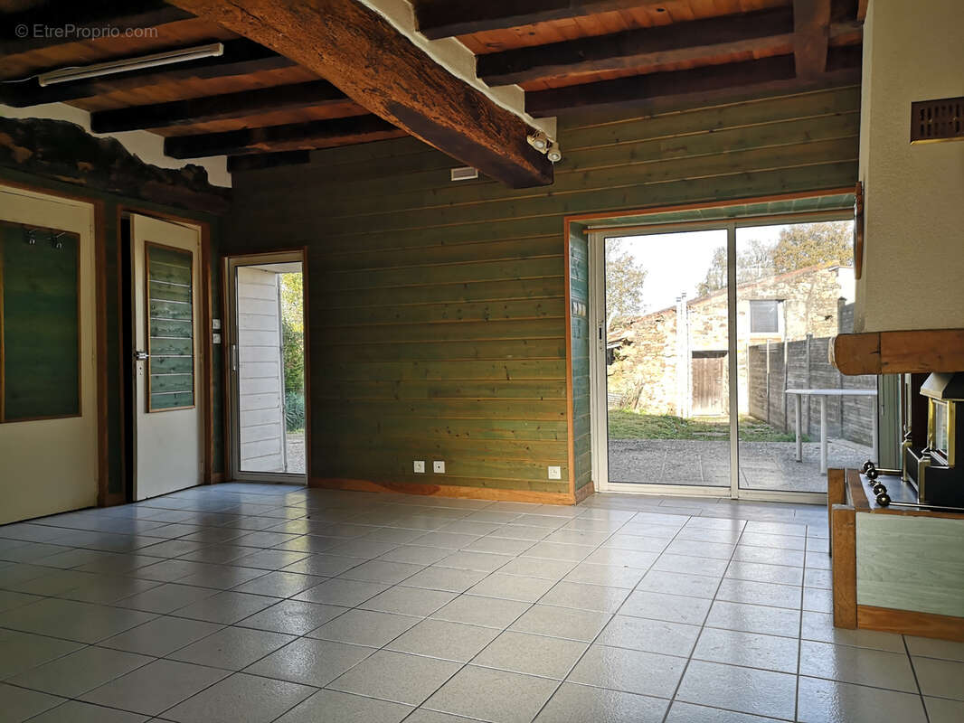 Maison à LES HERBIERS