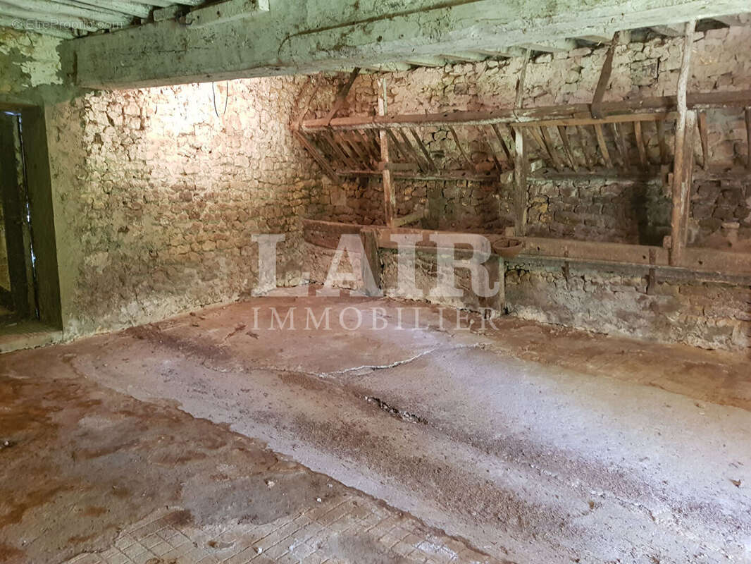 Maison à LE MENIL-GUYON