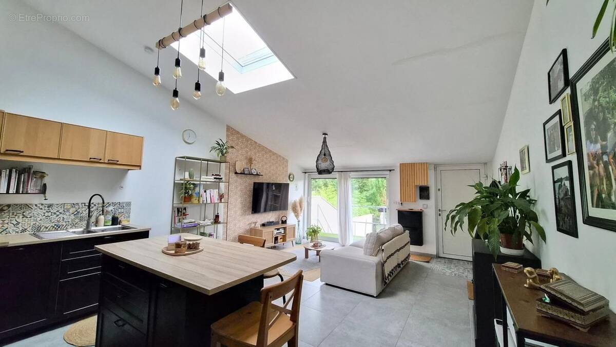 Appartement à SAINT-GERMAIN-LES-ARPAJON