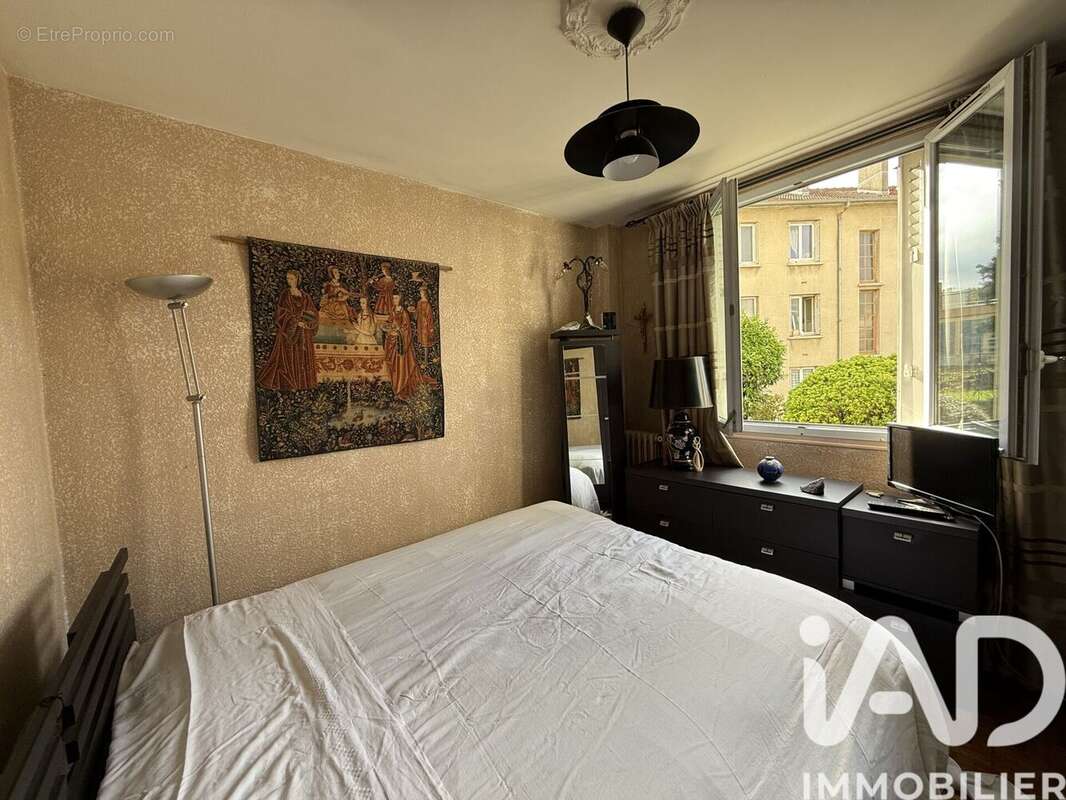 Photo 4 - Appartement à LE KREMLIN-BICETRE