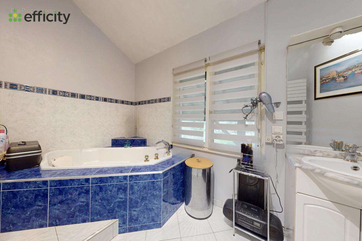 Maison à CALUIRE-ET-CUIRE