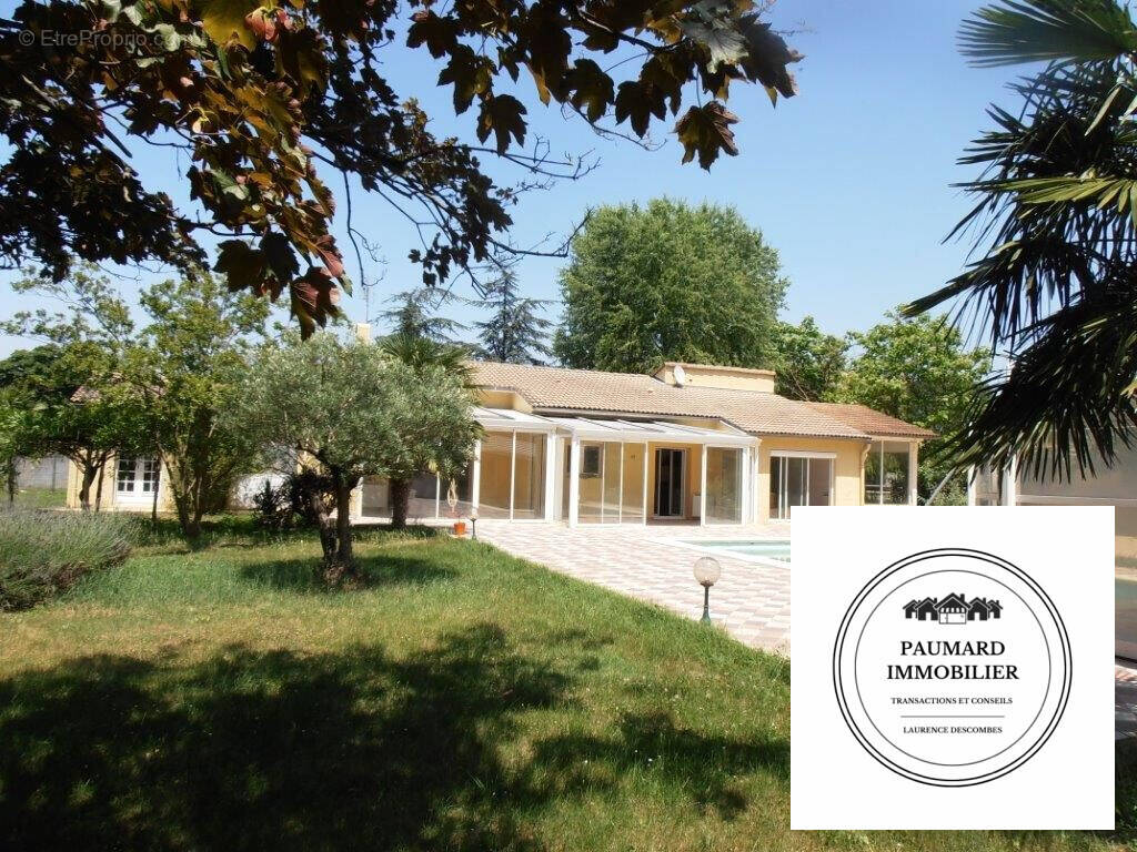 Maison à MONTELIER