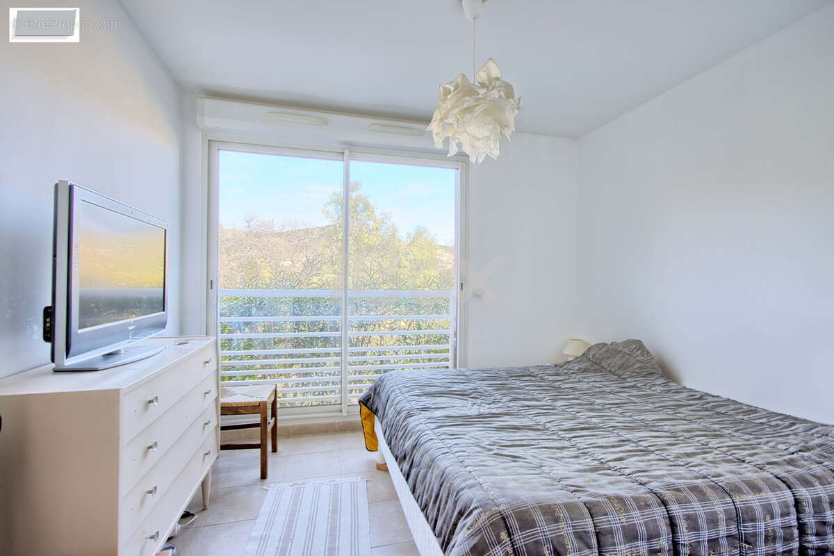 Appartement à HYERES