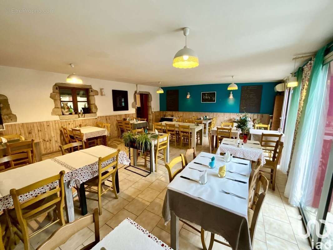 Photo 4 - Commerce à LASALLE