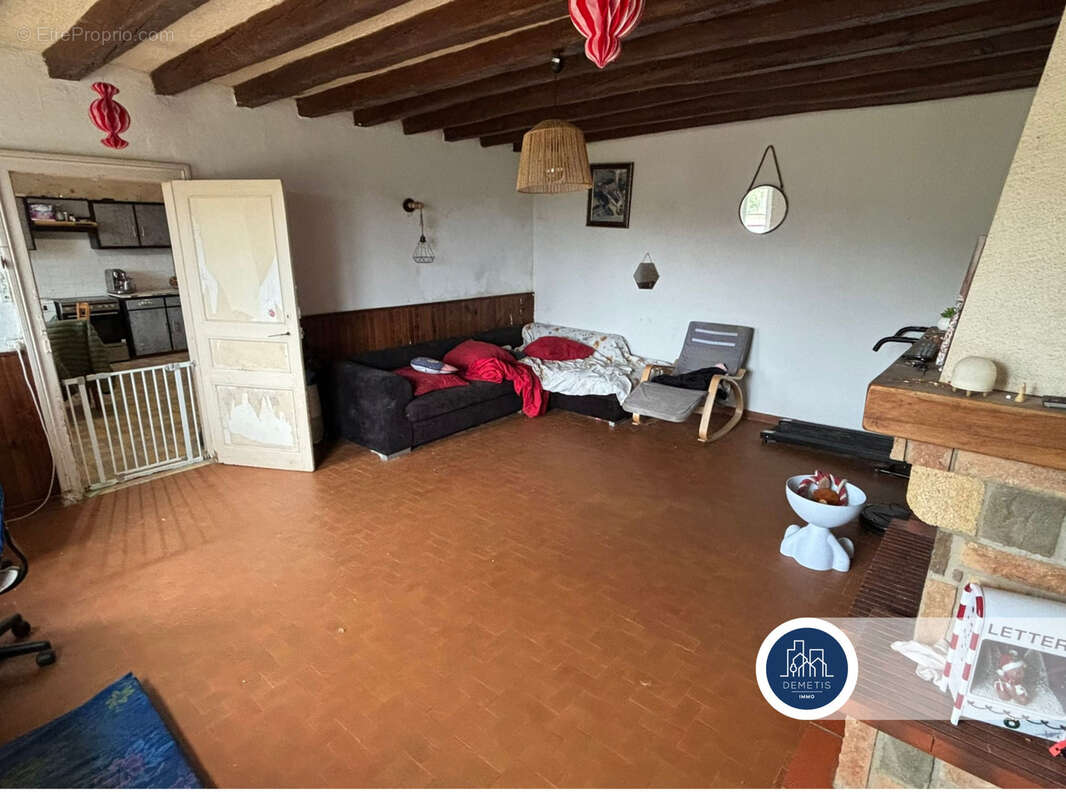 Maison à YVRE-LE-POLIN