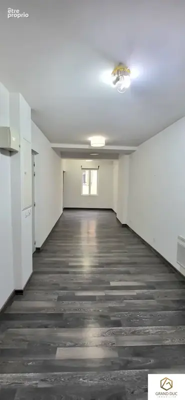 À VENDRE   T2 Traversant de 42 m2 en Plein Cœur du Panier - photo 3
