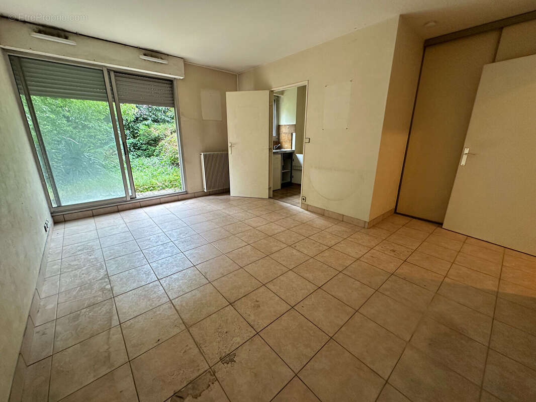 Appartement à MONTROUGE