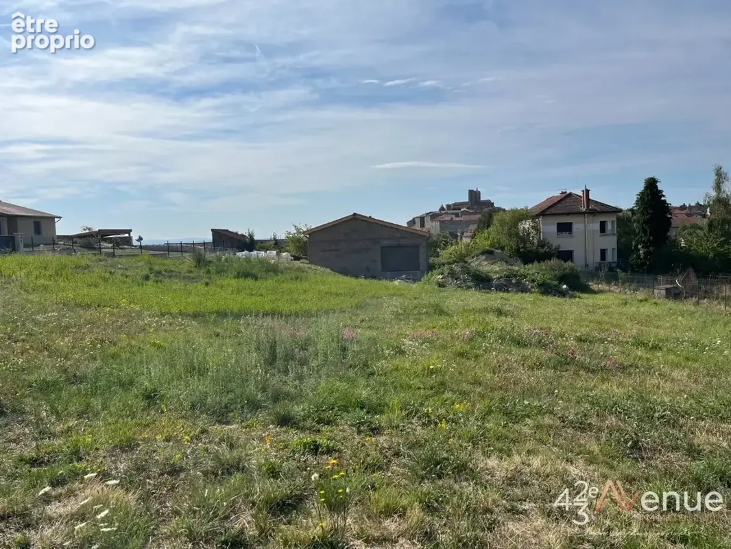 Terrain 723 m² à Saint-Bonnet-Le-Chateau  - photo 2