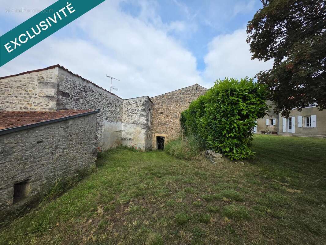 Maison 96 m² à Dompierre-Sur-Charente  - photo 3