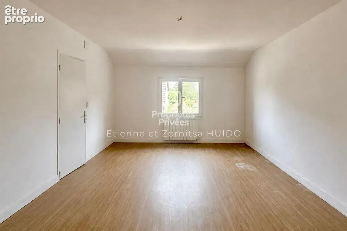 Maison Vatan 11 pièce(s) 255 m2 - photo 15
