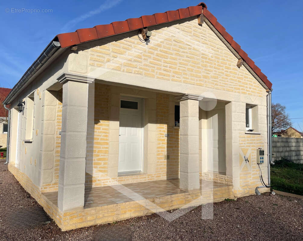Maison à COSNE-COURS-SUR-LOIRE