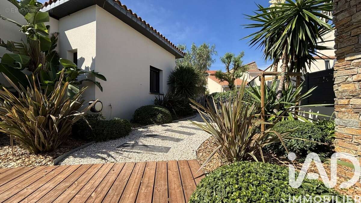 Photo 6 - Maison à SAINT-JEAN-LASSEILLE