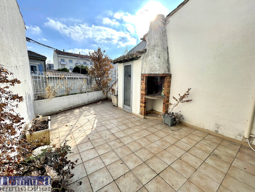 Maison à NIMES