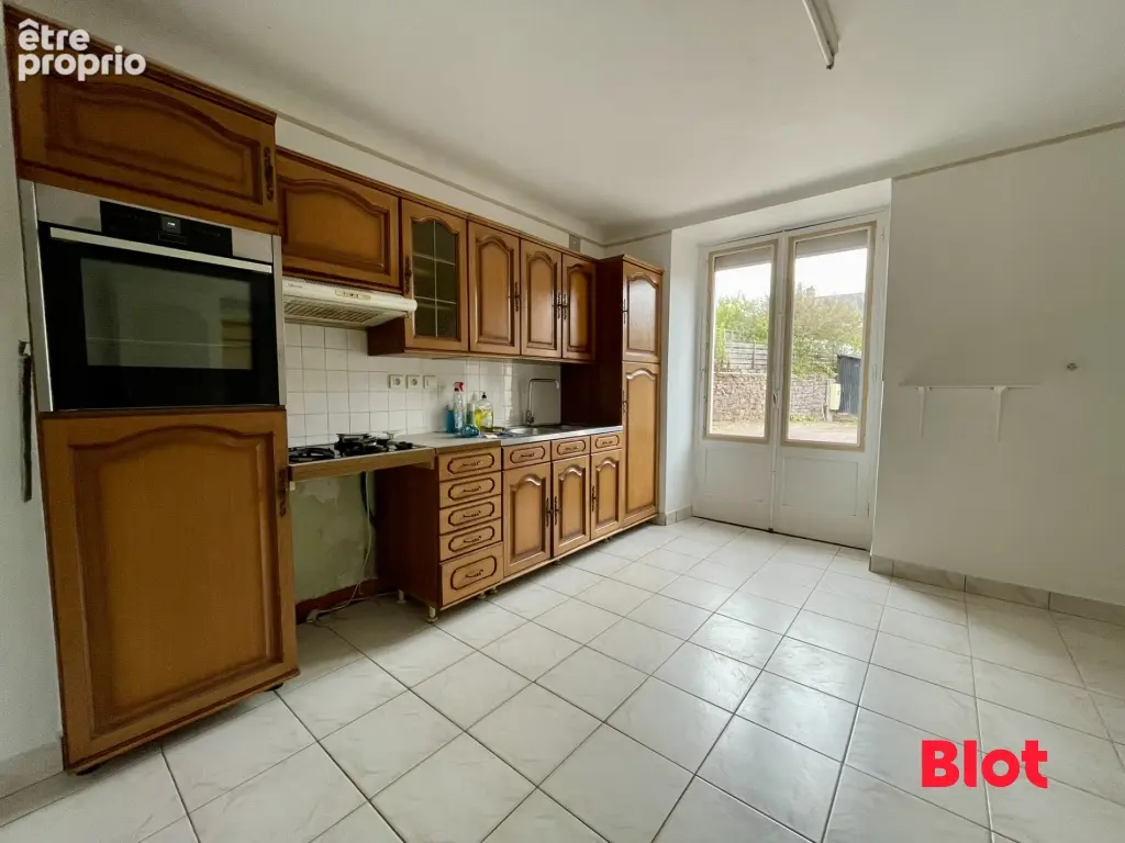 Maison 8 pièces 165 m² à vendre à Montfort-Sur-Meu (35160) - photo 4