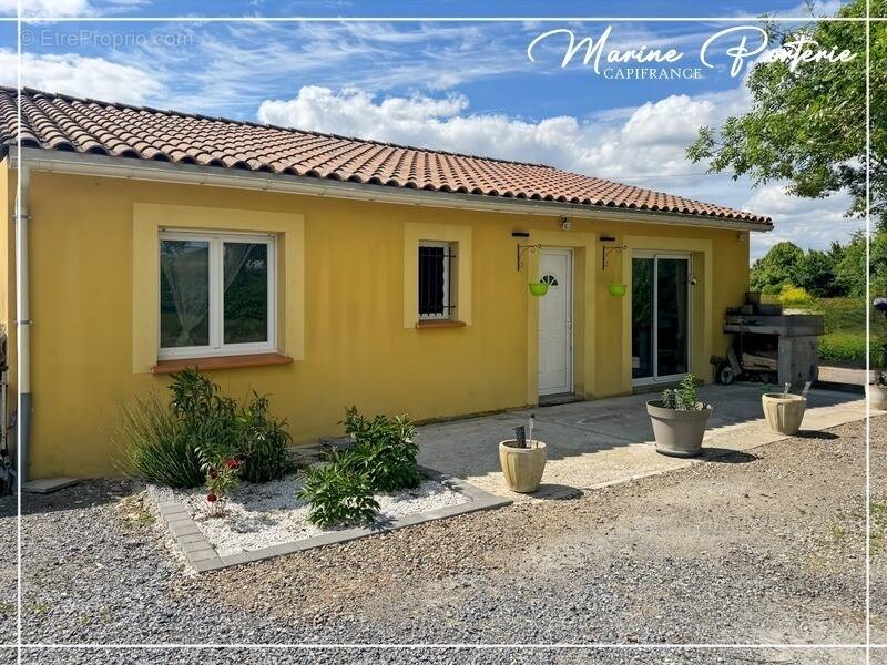 Maison à VIC-FEZENSAC