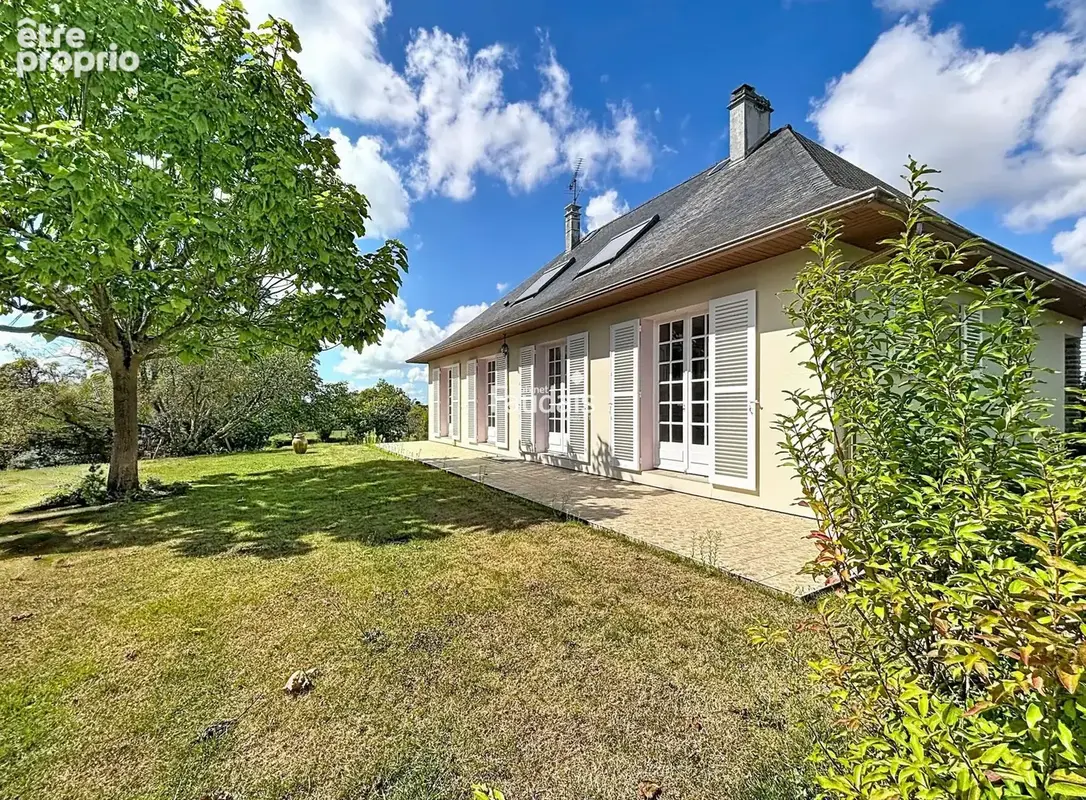 Maison à SAINT-MARTIN-DES-BESACES