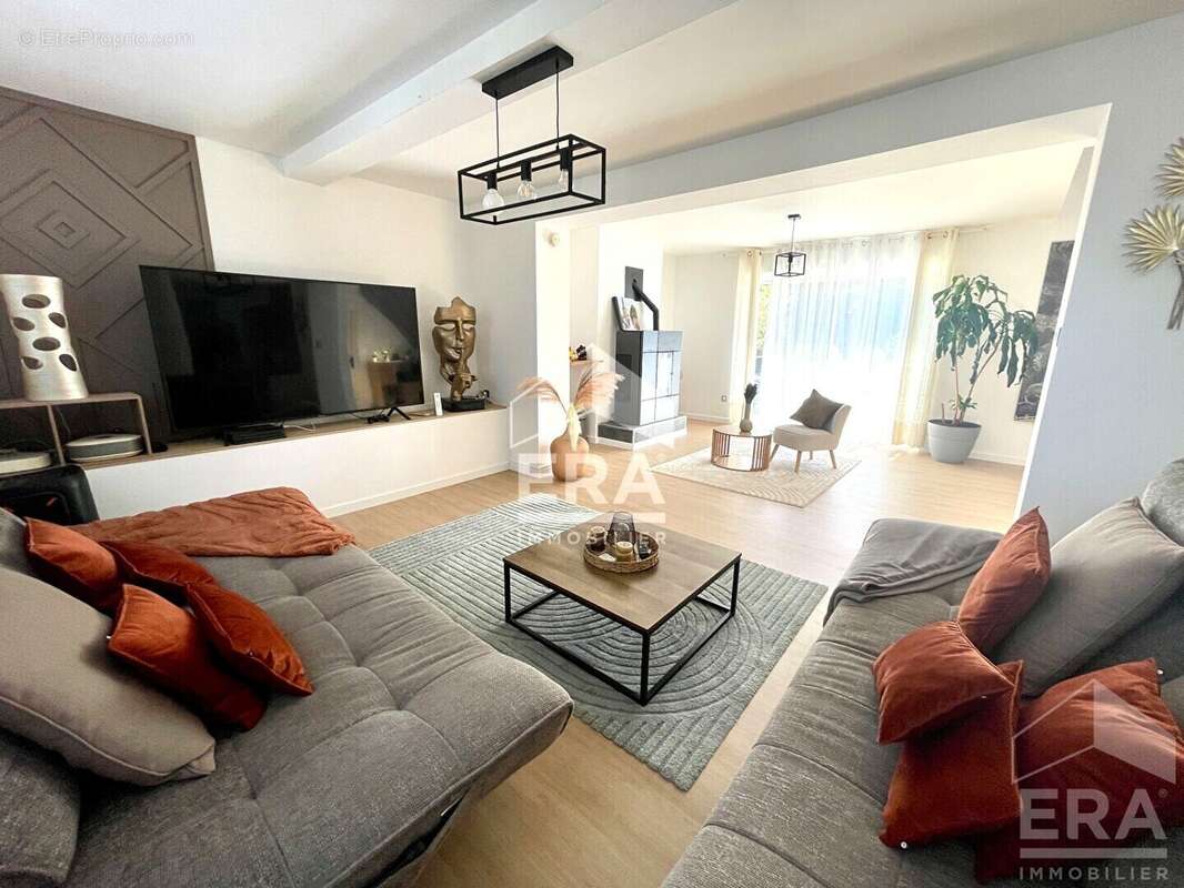 Maison OOST CAPPEL (59122) 4 chambres jardin - photo 3