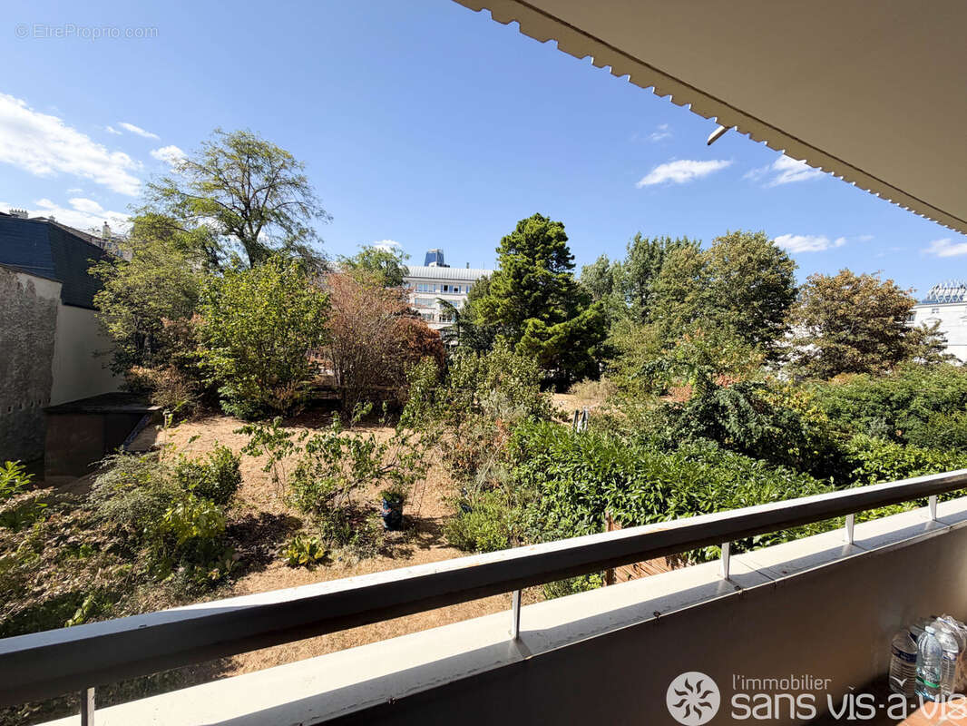 Résidence Les Jardins de Puteaux - 3 p de 65 m2 avec 13 m2 de balcon, calme et lumineux - photo 13