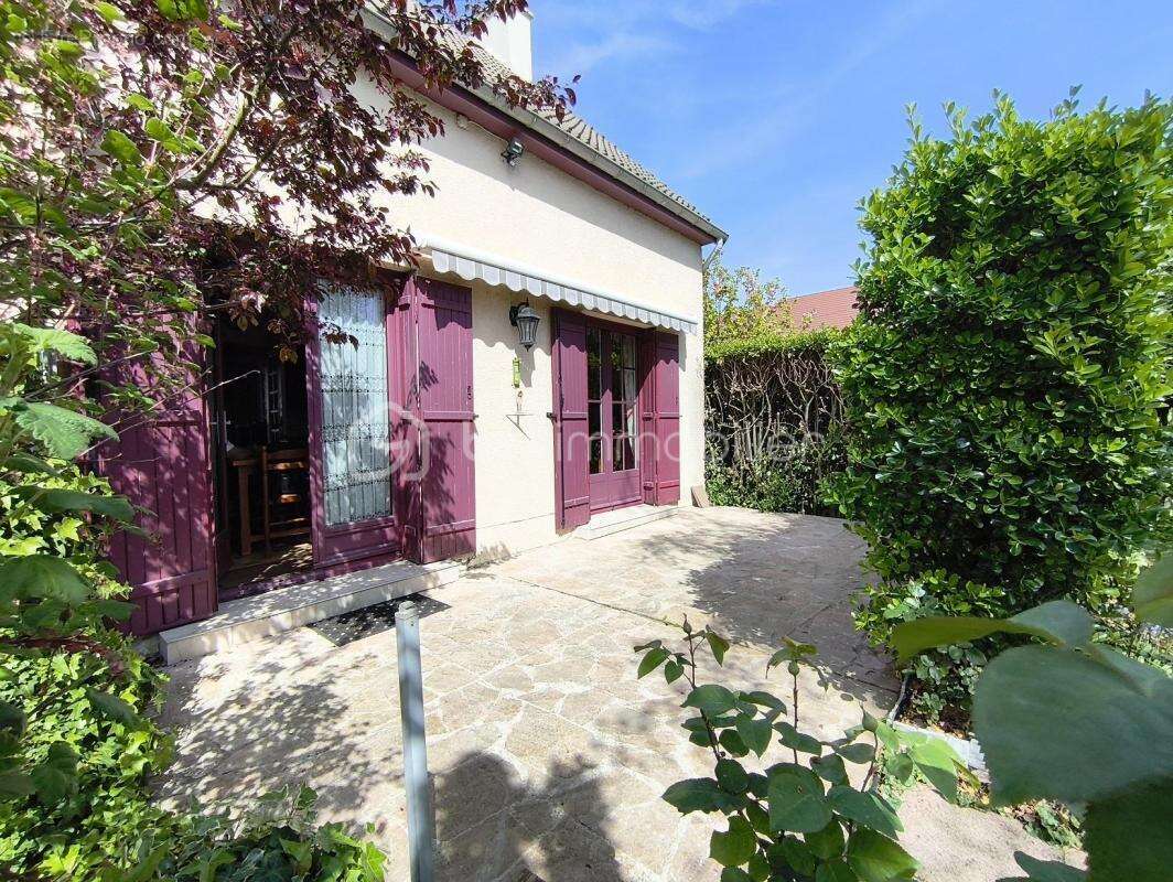 Maison à CLAYE-SOUILLY