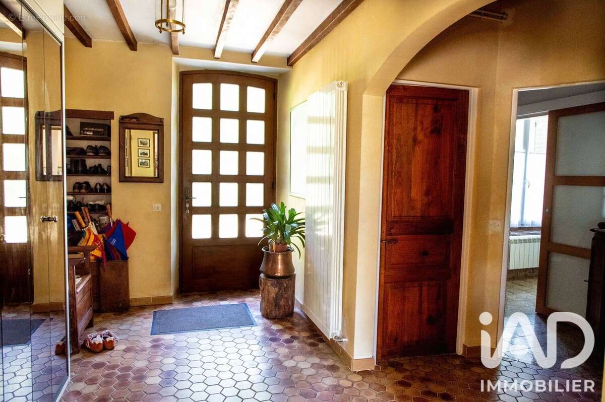 Maison 147 m² à Gy-Les-Nonains  - photo 7
