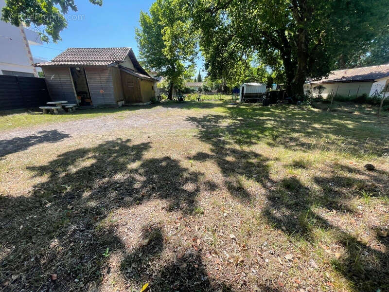 Terrain à ANDERNOS-LES-BAINS