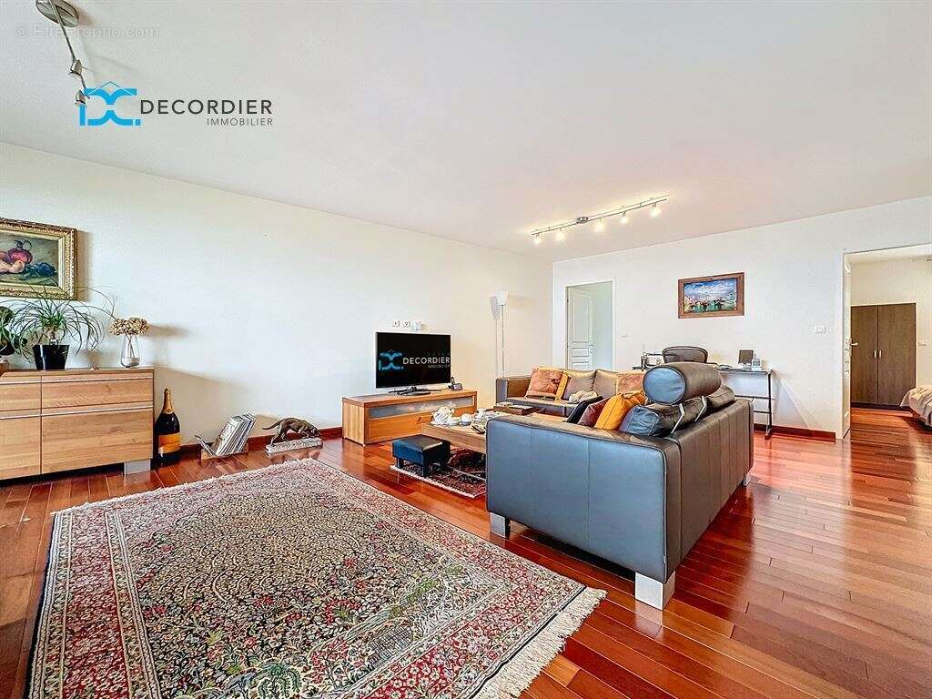 Appartement à EVIAN-LES-BAINS