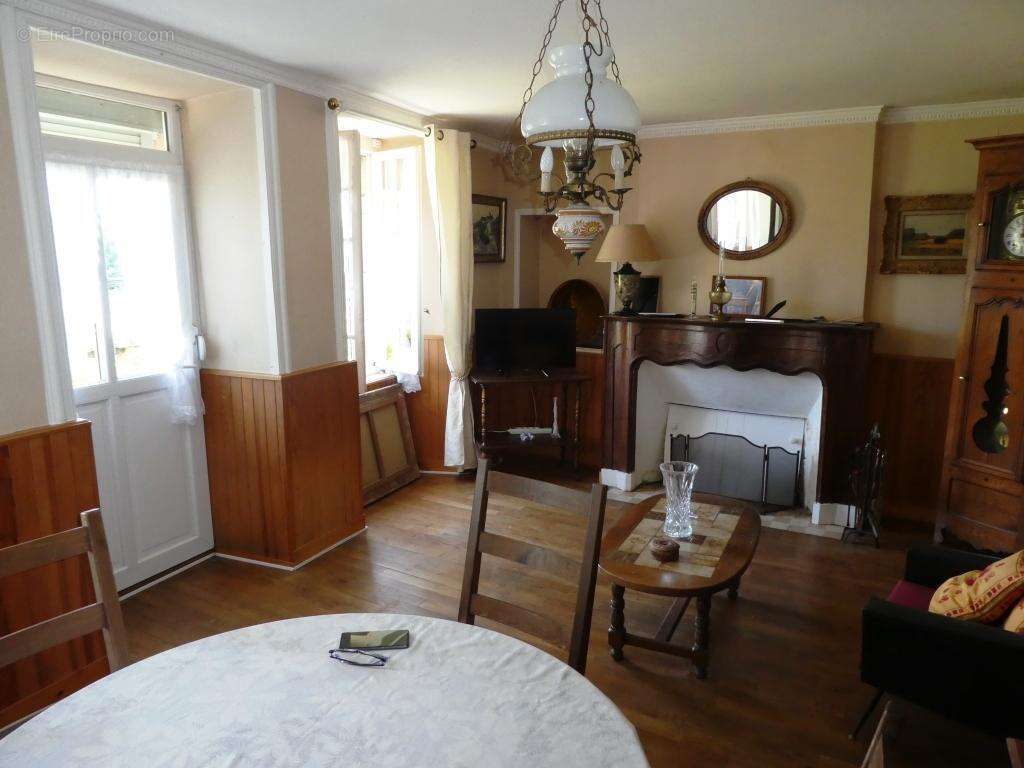 Maison à GUEMENE-SUR-SCORFF