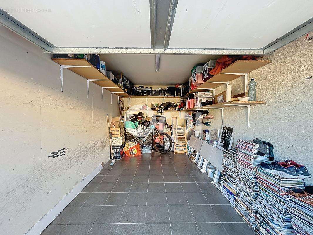 Appartement à ROQUEBRUNE-SUR-ARGENS