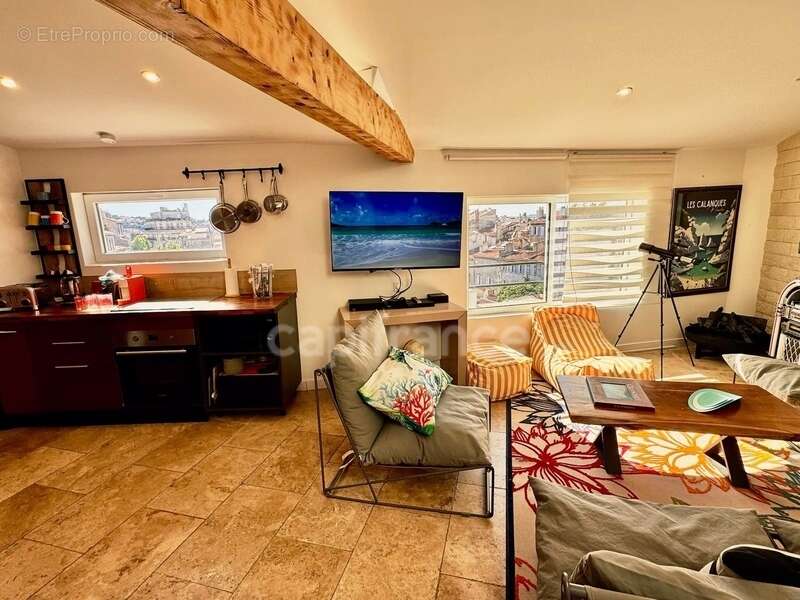 Appartement à MARSEILLE-6E