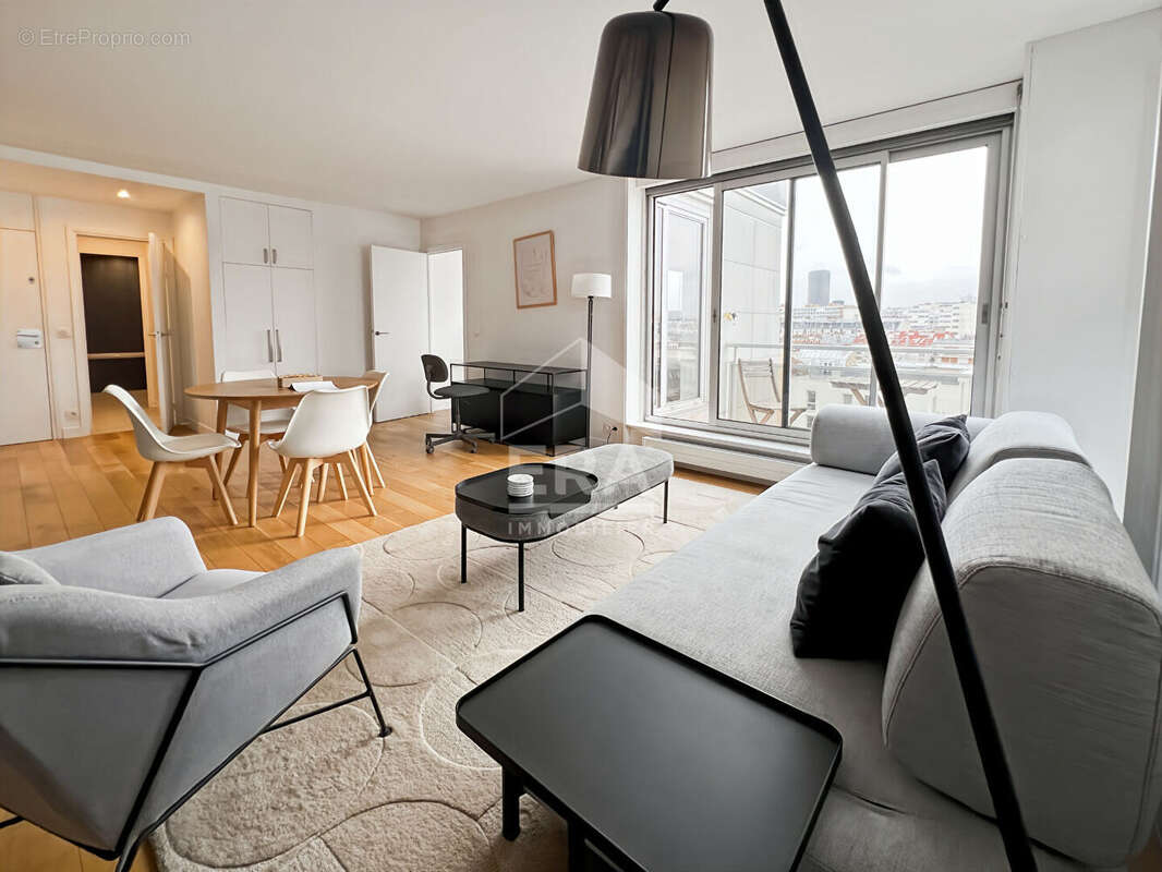 Appartement à PARIS-15E