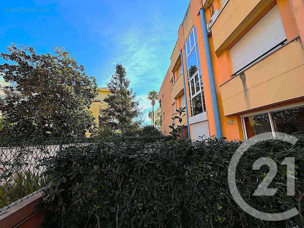 Appartement à ROQUEBRUNE-CAP-MARTIN