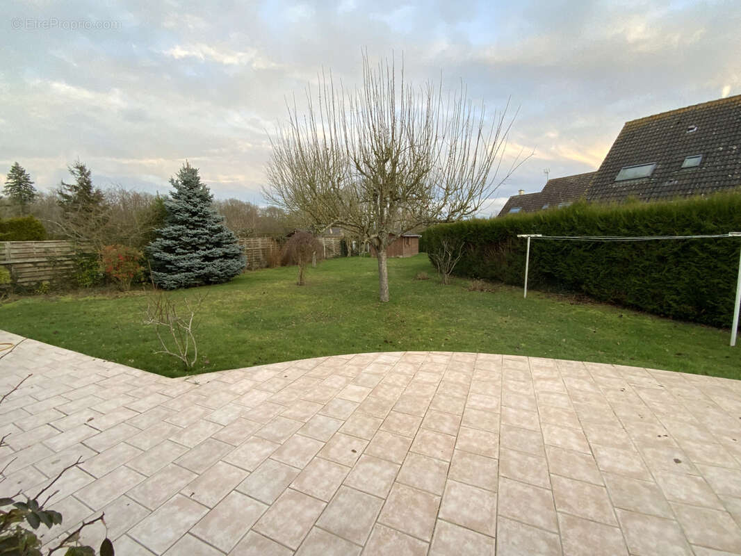 Maison à ANGERVILLE-LA-CAMPAGNE