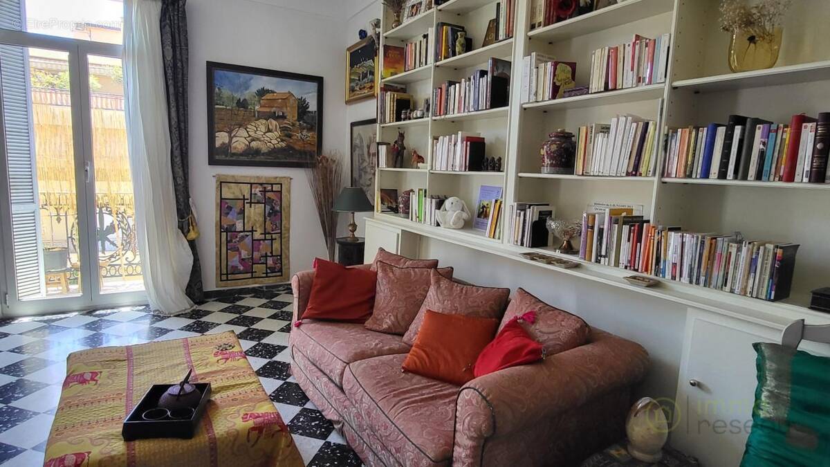 Appartement à MENTON