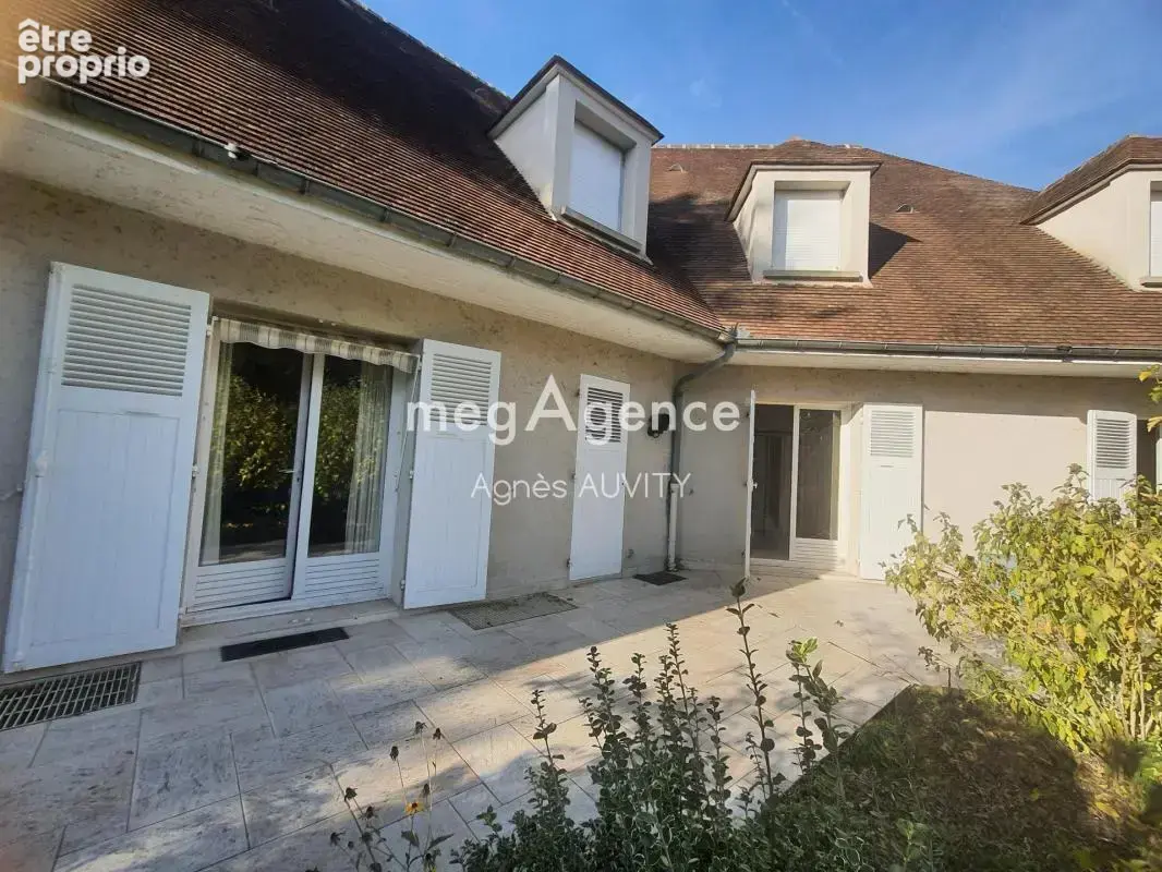 Maison à NERIS-LES-BAINS