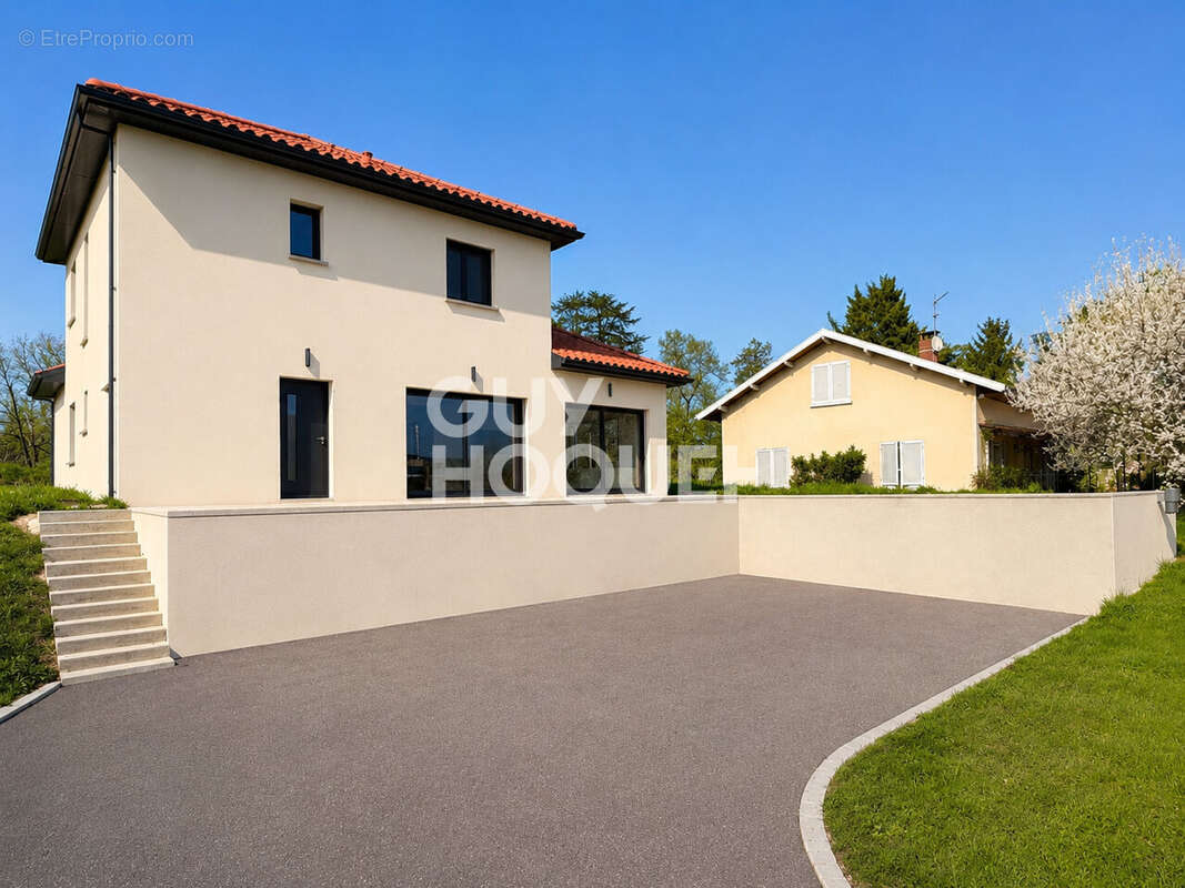 Maison à CHAZAY-D'AZERGUES