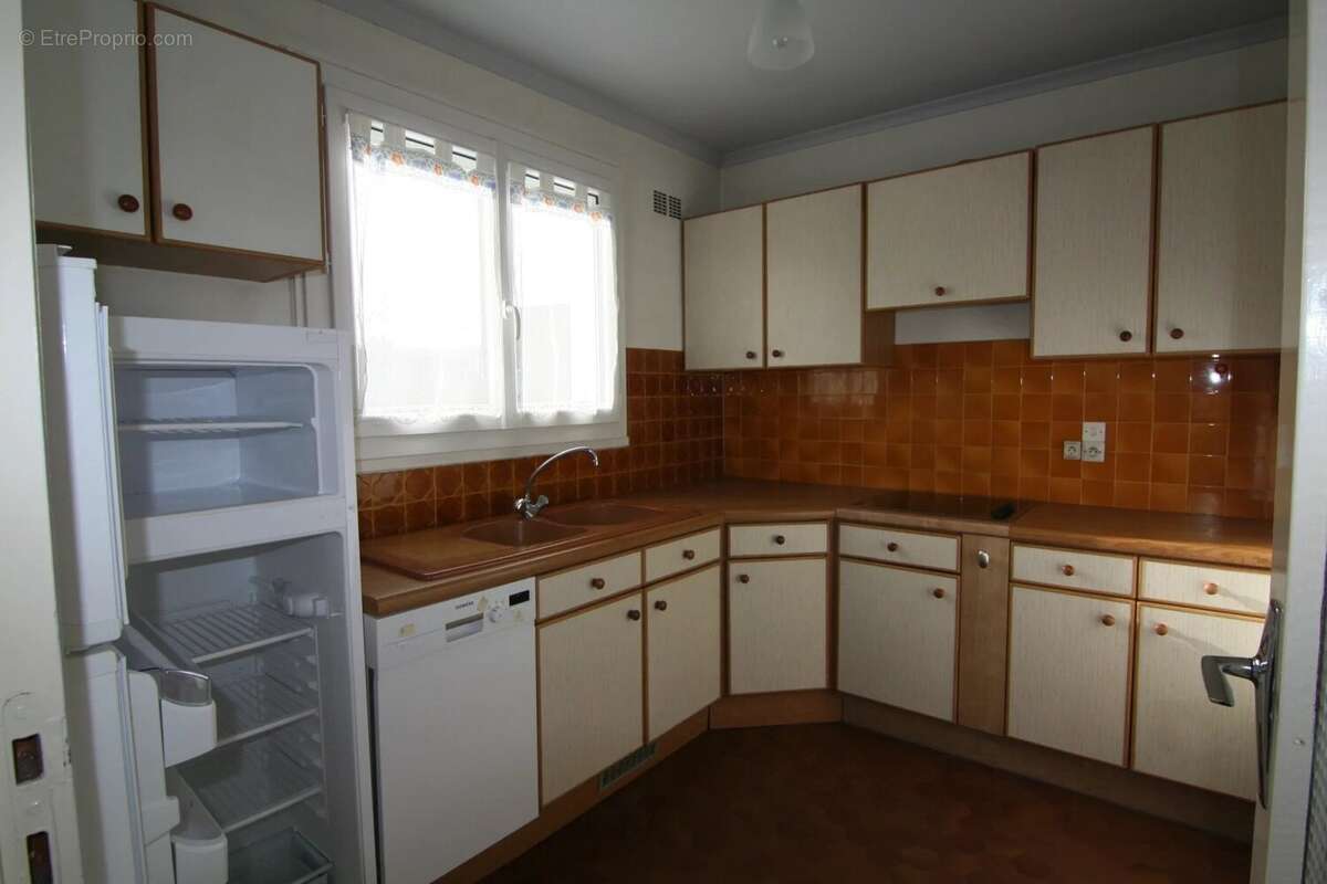 Maison à SAINT-CHERON