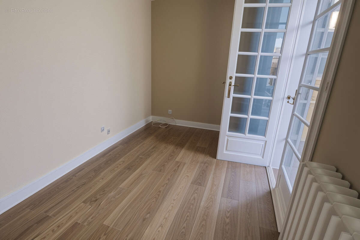 Maison à SAINT-SULPICE-ET-CAMEYRAC