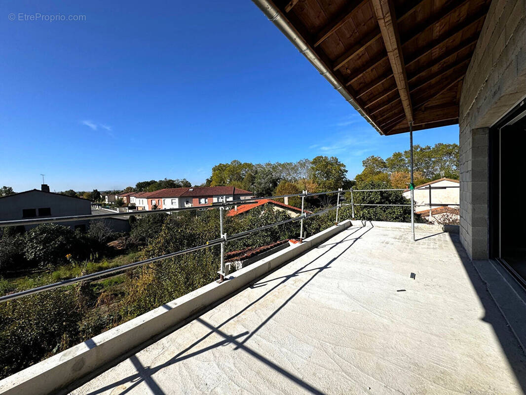 Appartement à SAINT-ORENS-DE-GAMEVILLE